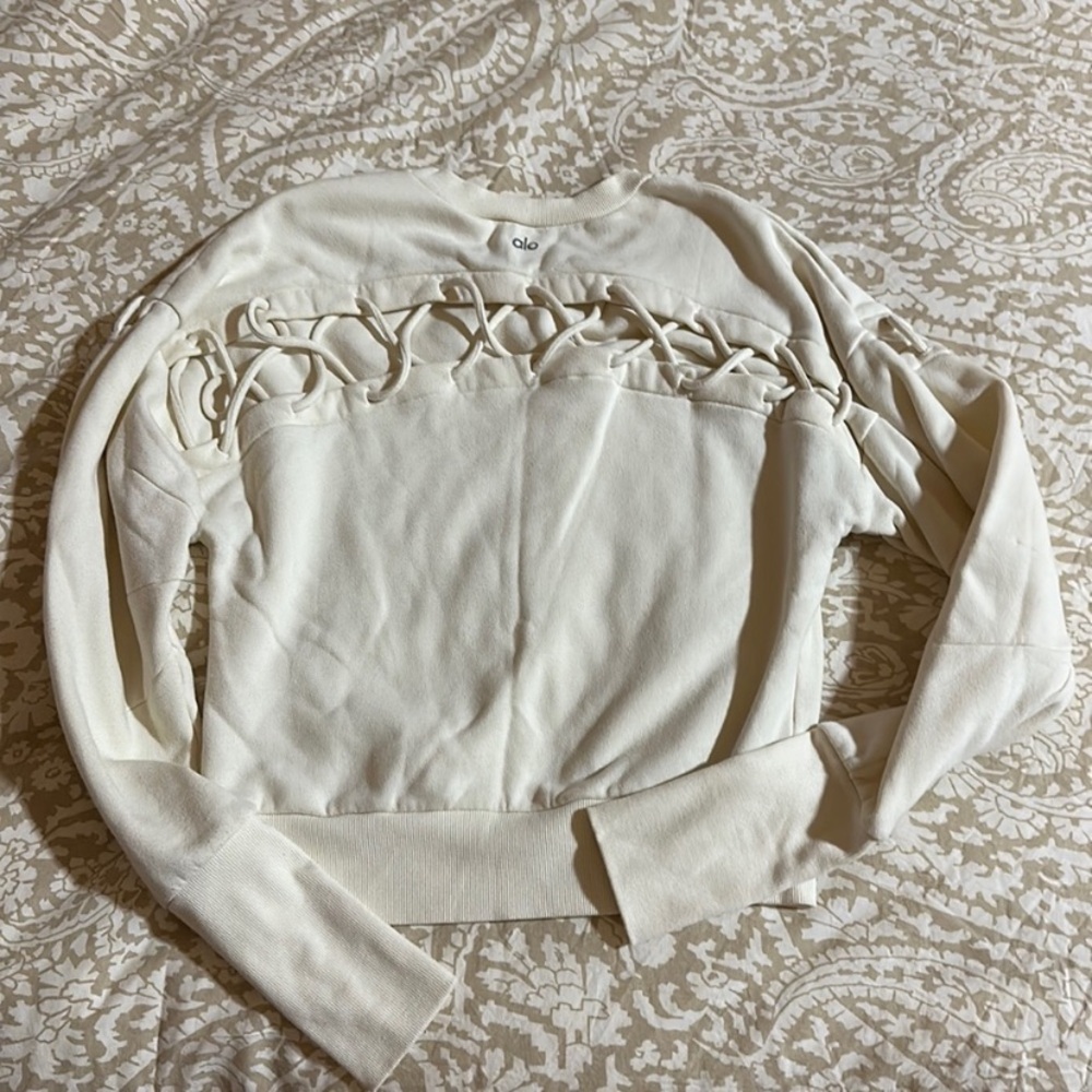 Alo cream sweatshirt